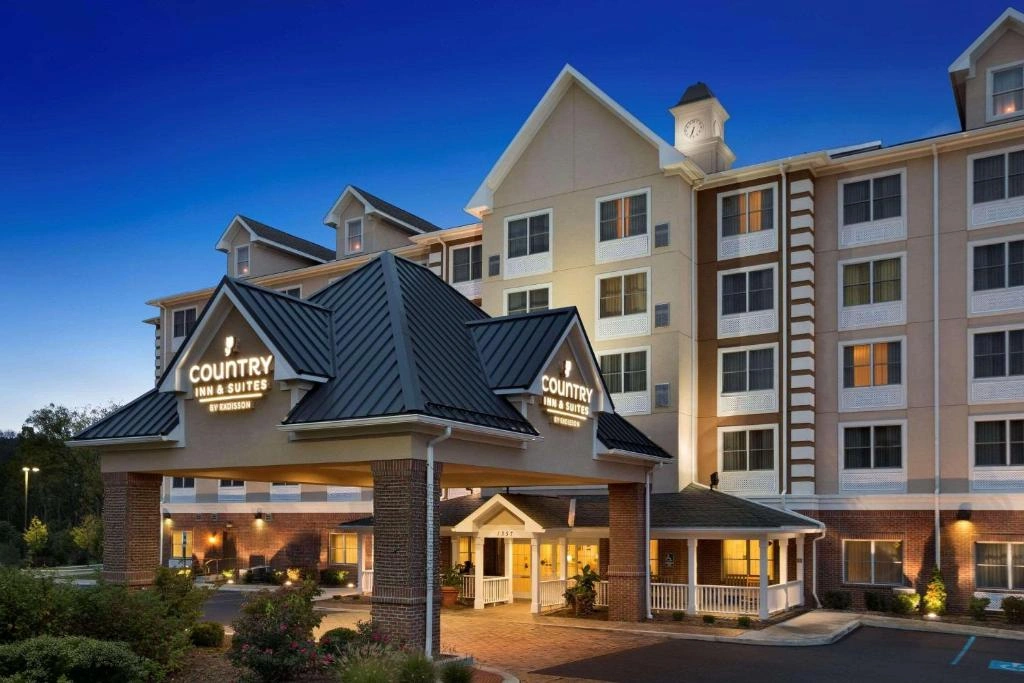 Country Inn & Suites by Radisson, State College